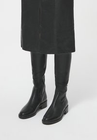 Сапоги Сапоги