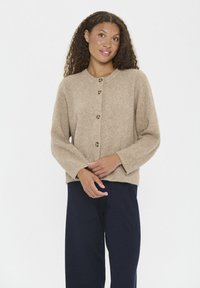 Вязаная кофта Вязаная кофта