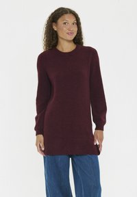 Длинный пуловер