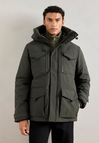 Зимняя куртка Зимняя куртка