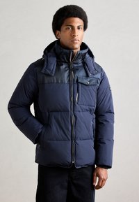 Зимняя куртка Зимняя куртка