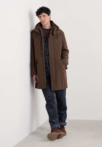 Куртка-дождевик