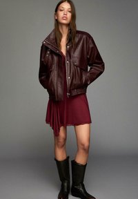 Кожаная куртка