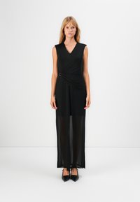 Длинное платье