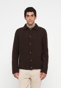 Вязаная кофта