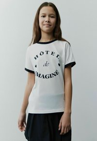 Футболка Футболка