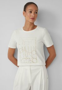 Футболка Футболка