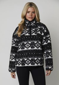 Флисовая куртка