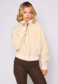 Флисовая куртка