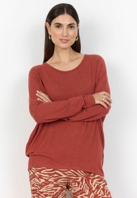 Длинная майка