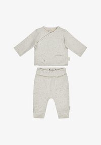 Набор одежды