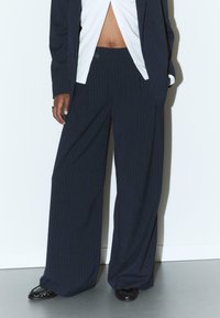 Широкие брюки