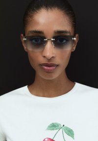 Солнечные очки