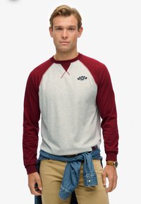 Лонгслив Лонгслив