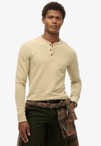 Лонгслив Лонгслив