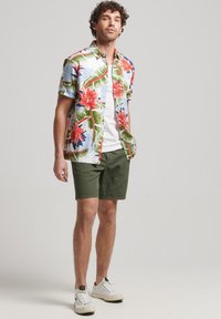 Рубашка с коротким рукавом