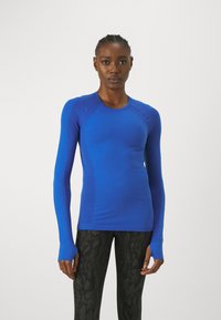 Спортивная майка