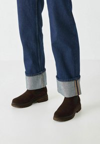 Ботинки челси