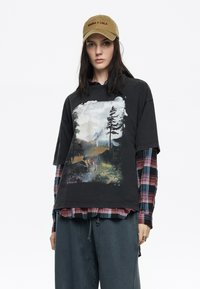 Футболка Футболка