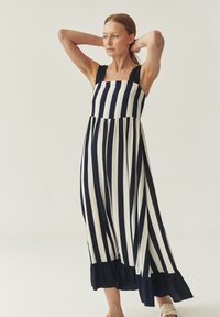 Пляжное платье