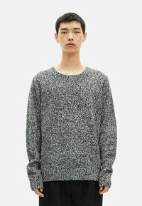 Пуловер Пуловер