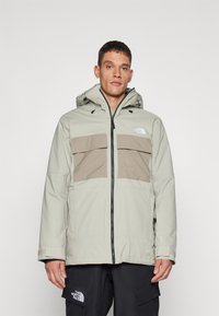 Сноубордическая куртка