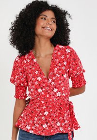 Блузка Блузка