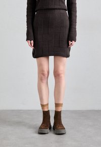 Юбка-карандаш