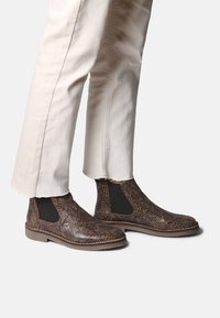 Ботинки челси