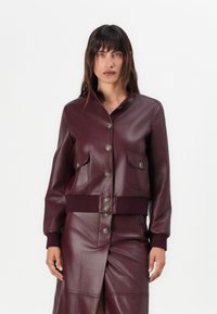 Твинсет Твинсет