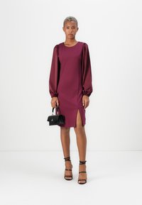 Твинсет Твинсет