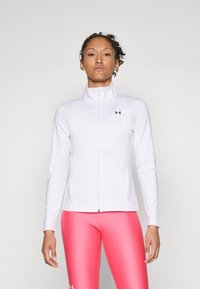 Спортивная куртка