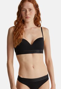 Бюстгальтер