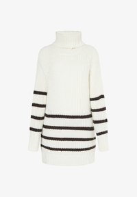 Вязаное платье