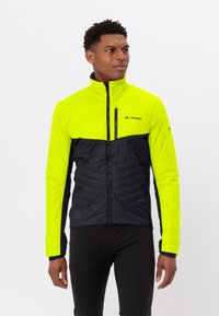 Спортивная куртка Спортивная куртка