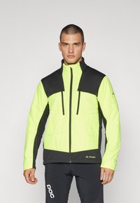 Спортивная куртка