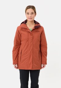 Спортивная куртка