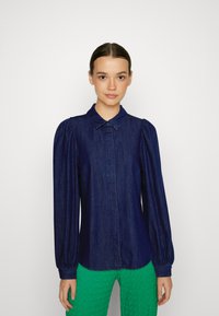 Джинсовая блузка