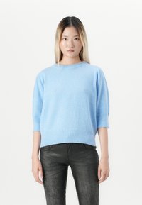 Пуловер с рукавом три четверти Пуловер с рукавом три четверти