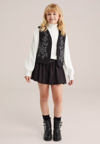 Шорты Шорты