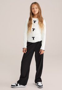 Брюки Брюки