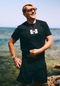 Шорты Шорты