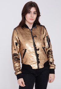 Флисовая куртка