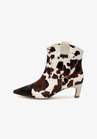 Ковбойские сапоги