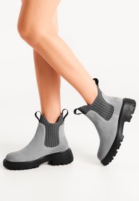 Ботинки челси