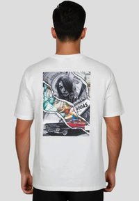 Футболка Футболка