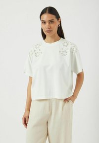 Футболка Футболка