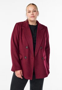 Длинный блейзер