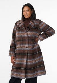 Шерстяное пальто