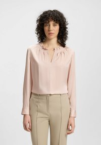 Шелковая блузка